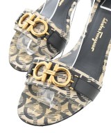 Salvatore Ferragamo（サルバトーレフェラガモ）サンダル ベージュ サイズ:5 1/2(23cm位) レディース/2200714231020