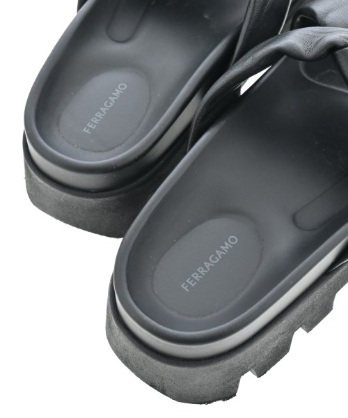 Salvatore Ferragamo（サルバトーレフェラガモ）サンダル 黒 サイズ:6 1/2(24cm位) レディース/2200640055950