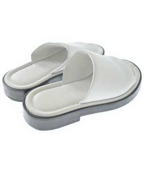 Salvatore Ferragamo（サルバトーレフェラガモ）サンダル 白 サイズ:6 1/2(24cm位) レディース/2200640055967