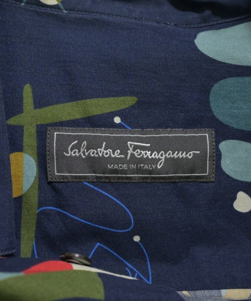 Salvatore Ferragamo（サルバトーレフェラガモ）カジュアルシャツ 紺 サイズ:L メンズ/2200650618046
