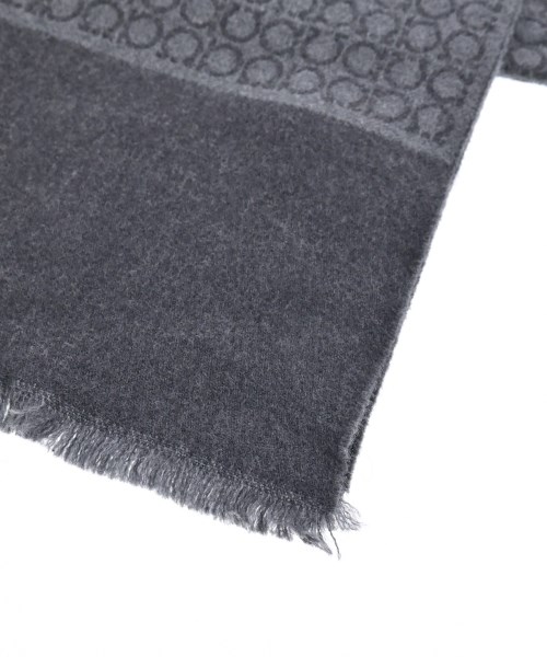 Salvatore Ferragamo（サルバトーレフェラガモ）マフラー グレー サイズ:- メンズ/2200638956238