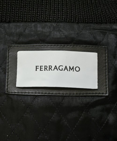 Salvatore Ferragamo（サルバトーレフェラガモ）その他 黒 サイズ:50(XL位) メンズ/2200703785015