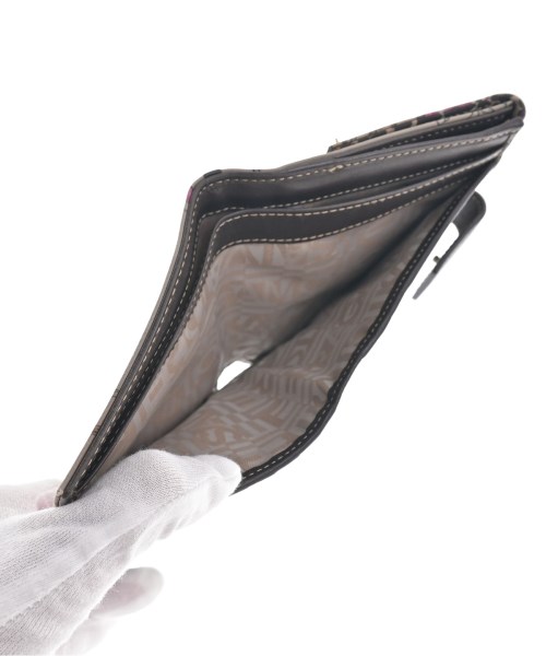 Salvatore Ferragamo（サルバトーレフェラガモ）財布・コインケース ベージュ サイズ:- レディース/2200705775083