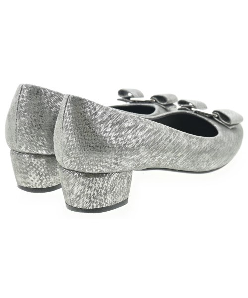 Salvatore Ferragamo（サルバトーレフェラガモ）パンプス グレー サイズ:8(25.5cm位) レディース/2200707666235