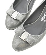 Salvatore Ferragamo（サルバトーレフェラガモ）パンプス グレー サイズ:8(25.5cm位) レディース/2200707666235