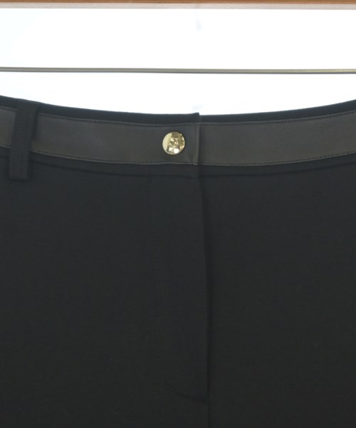 Salvatore Ferragamo（サルバトーレフェラガモ）ひざ丈スカート 黒 サイズ:M レディース/2200663706112