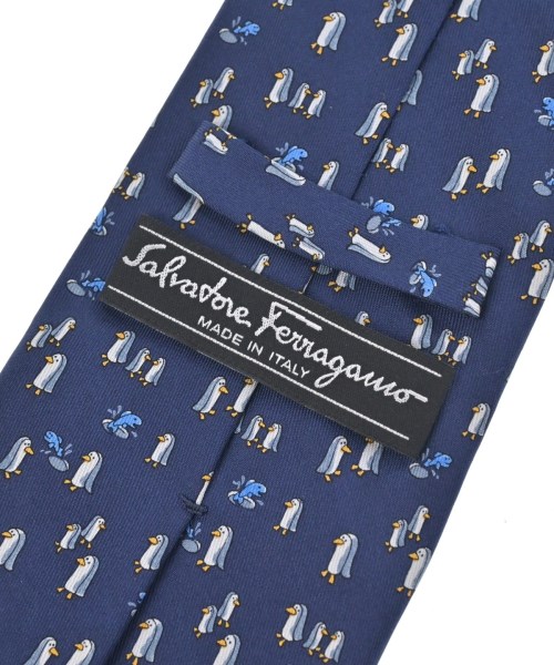 Salvatore Ferragamo（サルバトーレフェラガモ）ネクタイ 紺 サイズ:- メンズ/2200661679630
