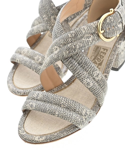 Salvatore Ferragamo（サルバトーレフェラガモ）サンダル グレー サイズ:4(21.5cm位) レディース/2200665015014
