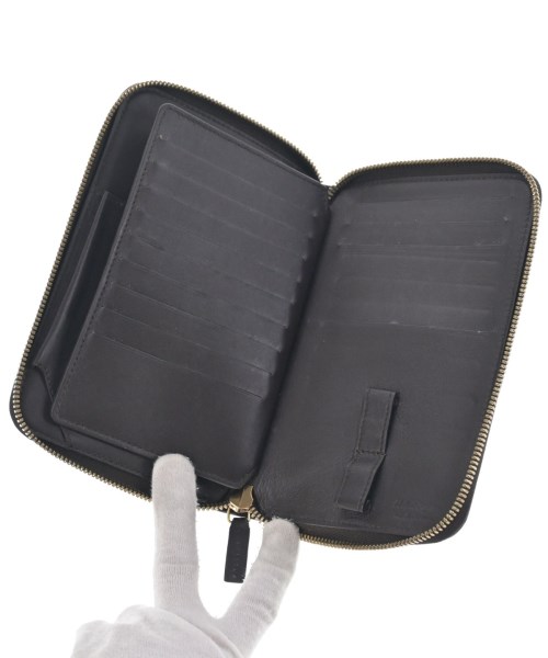 Salvatore Ferragamo（サルバトーレフェラガモ）財布・コインケース 茶 サイズ:- レディース/2200671999117