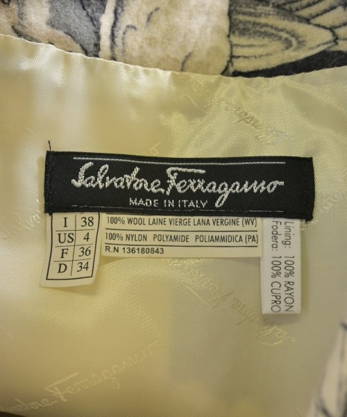 Salvatore Ferragamo（サルバトーレフェラガモ）その他 ベージュ サイズ:38(S位) レディース/2200734776020
