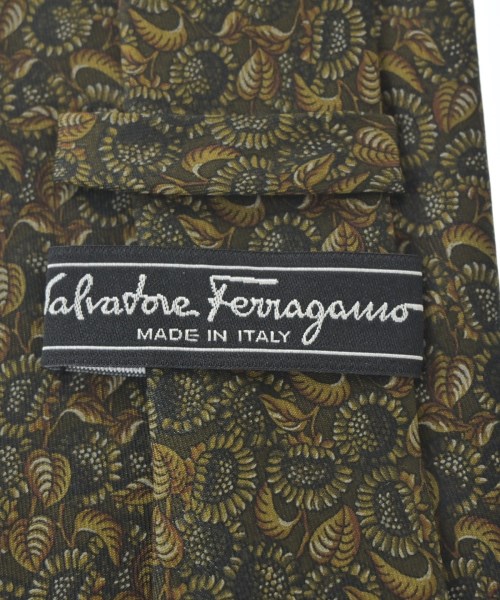 Salvatore Ferragamo（サルバトーレフェラガモ）ネクタイ カーキ サイズ:- メンズ/2200727519047