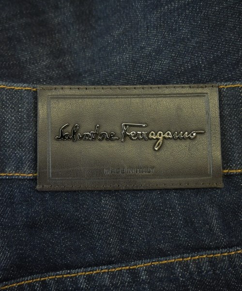 Salvatore Ferragamo（サルバトーレフェラガモ）デニムパンツ 紺 サイズ:48(L位) メンズ/2200722296080