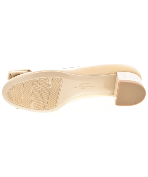 Salvatore Ferragamo（サルバトーレフェラガモ）パンプス ベージュ サイズ:5(22.5cm位) レディース/2200725796013