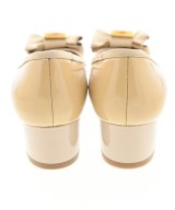Salvatore Ferragamo（サルバトーレフェラガモ）パンプス ベージュ サイズ:5(22.5cm位) レディース/2200725796013