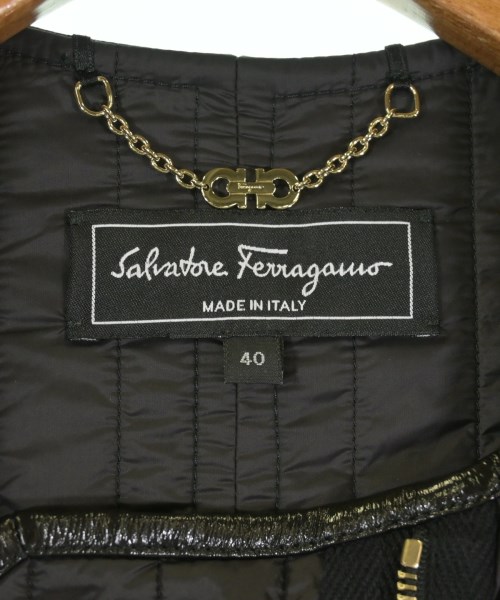 Salvatore Ferragamo（サルバトーレフェラガモ）その他 黒 サイズ:40(M位) レディース/2200721939025