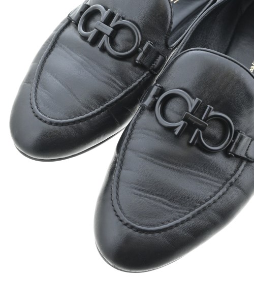 Salvatore Ferragamo（サルバトーレフェラガモ）ドレスシューズ/ローファー 黒 サイズ:9(26cm位) レディース/2200683531015