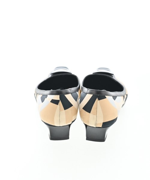 Salvatore Ferragamo（サルバトーレフェラガモ）パンプス ベージュ サイズ:7 1/2(25cm位) レディース/2200686973089