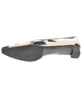 Salvatore Ferragamo（サルバトーレフェラガモ）パンプス ベージュ サイズ:7 1/2(25cm位) レディース/2200686973089