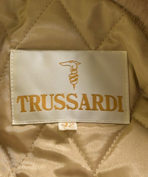 TRUSSARDI（トラサルディ－）その他 ベージュ サイズ:42(M位) レディース/2200694683031