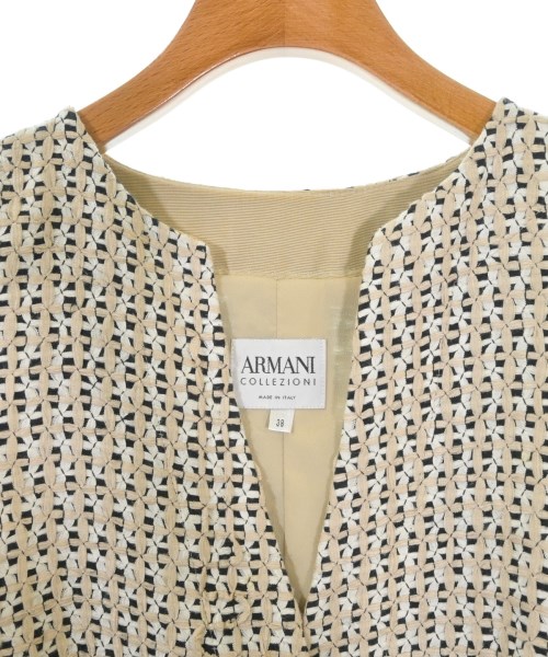 ARMANI COLLEZIONI（アルマーニコレツィオーニ）ノーカラージャケット ベージュ サイズ:38(S位) レディース/2200617051022
