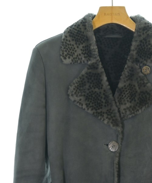 ARMANI COLLEZIONI（アルマーニコレツィオーニ）その他 グレー サイズ:38(S位) レディース/2200704097025