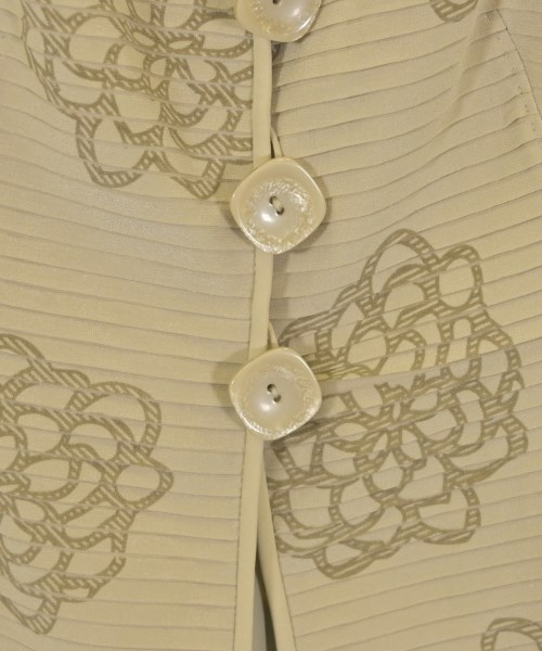 ARMANI COLLEZIONI（アルマーニコレツィオーニ）ノーカラージャケット ベージュ サイズ:40(M位) レディース/2200666470089