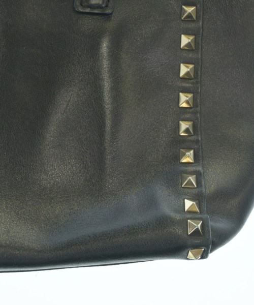 VALENTINO GARAVANI（ヴァレンティノガラヴァーニ）ショルダーバッグ 黒 サイズ:- レディース/2200620697033