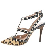 VALENTINO GARAVANI（ヴァレンティノガラヴァーニ）パンプス ベージュ サイズ:EU37 1/2(24cm位) レディース/2200616954102