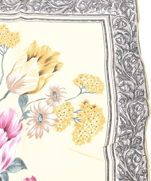 VALENTINO GARAVANI（ヴァレンティノガラヴァーニ）バンダナ・スカーフ 白 サイズ:- レディース/2200630454015