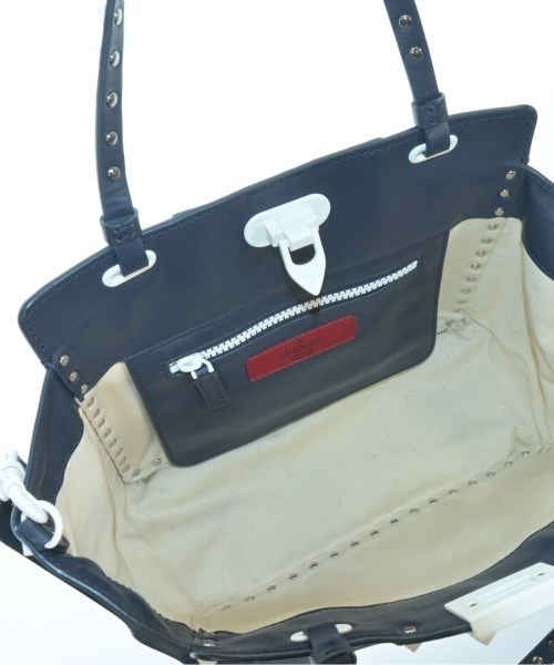 VALENTINO GARAVANI（ヴァレンティノガラヴァーニ）ハンドバッグ 紺 サイズ:- レディース/2200611637413