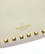 VALENTINO GARAVANI（ヴァレンティノガラヴァーニ）ショルダーバッグ 白 サイズ:- レディース/2200605742055
