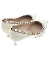 VALENTINO GARAVANI（ヴァレンティノガラヴァーニ）パンプス 白 サイズ:EU35(21.5cm位) レディース/2200680266033