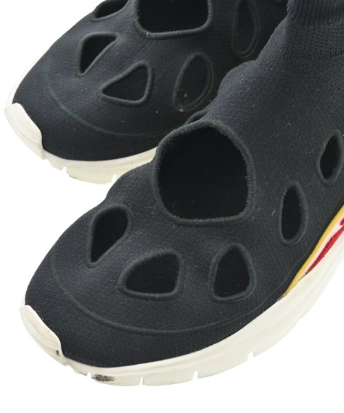 VALENTINO GARAVANI（ヴァレンティノガラヴァーニ）スニーカー 黒 サイズ:EU39 1/2(26cm位) レディース/2200694433063