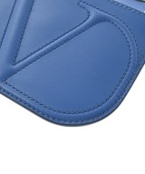 VALENTINO GARAVANI（ヴァレンティノガラヴァーニ）ポーチ 青 サイズ:- レディース/2200658585043