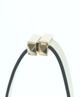 VALENTINO GARAVANI（ヴァレンティノガラヴァーニ）ショルダーバッグ 白 サイズ:- レディース/2200661616024