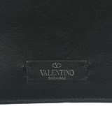 VALENTINO GARAVANI（ヴァレンティノガラヴァーニ）ショルダーバッグ 黒 サイズ:- レディース/2200634726071