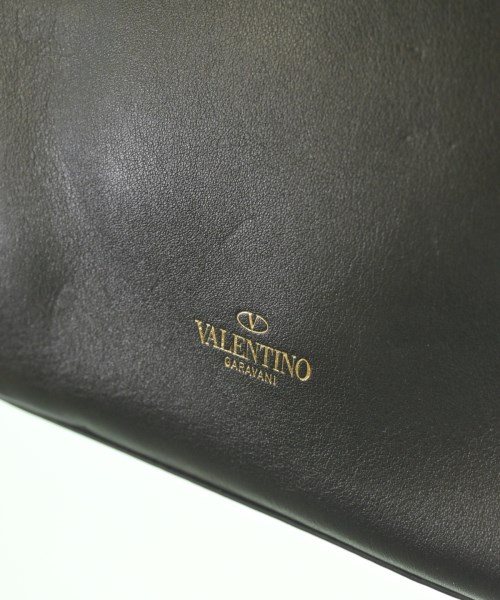 VALENTINO GARAVANI（ヴァレンティノガラヴァーニ）ショルダーバッグ 黒 サイズ:- レディース/2200702572685