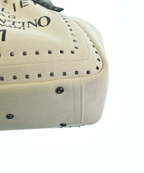 VALENTINO GARAVANI（ヴァレンティノガラヴァーニ）ハンドバッグ 白 サイズ:- レディース/2200662971078