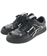 VALENTINO GARAVANI（ヴァレンティノガラヴァーニ）スニーカー 黒 サイズ:EU43(28cm位) メンズ/2200671901189