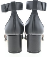VALENTINO GARAVANI（ヴァレンティノガラヴァーニ）サンダル 黒 サイズ:37(23.5cm位) レディース/2200727207074