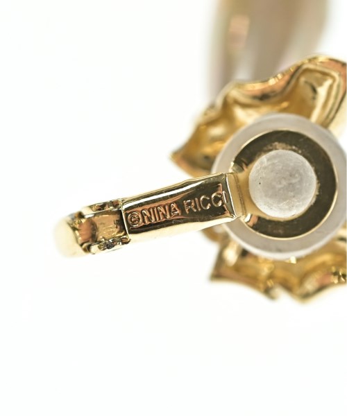 NINA RICCI（ニナリッチ）ピアス・イヤリング ゴールド サイズ:- レディース/2200638164060
