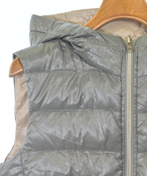 HERNO（ヘルノ）ダウンジャケット/ダウンベスト カーキ サイズ:44(L位) レディース/2200652444032