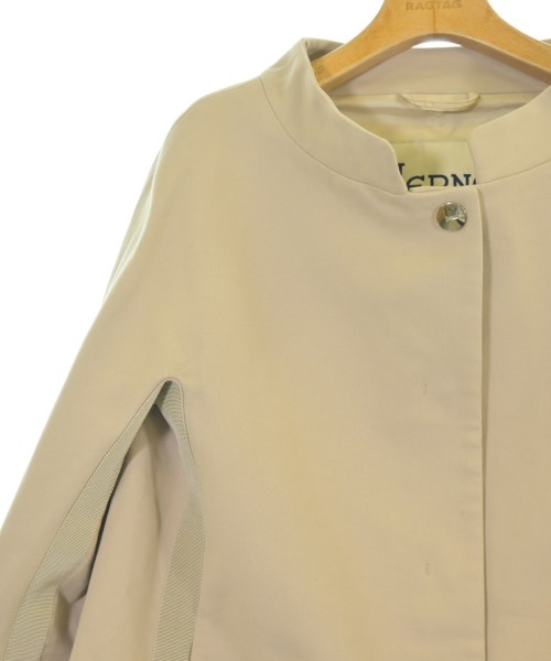 HERNO（ヘルノ）その他 ベージュ サイズ:42(M位) レディース/2200669560053