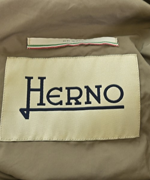 HERNO（ヘルノ）その他 ベージュ サイズ:42(M位) レディース/2200716208044