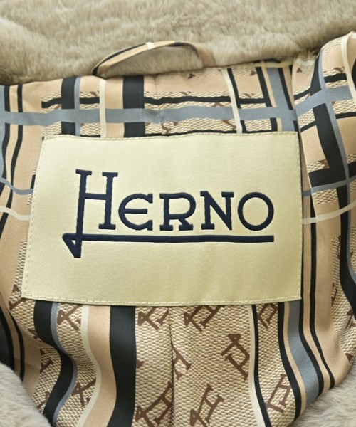 HERNO（ヘルノ）その他 ベージュ サイズ:42(M位) レディース/2200724890026