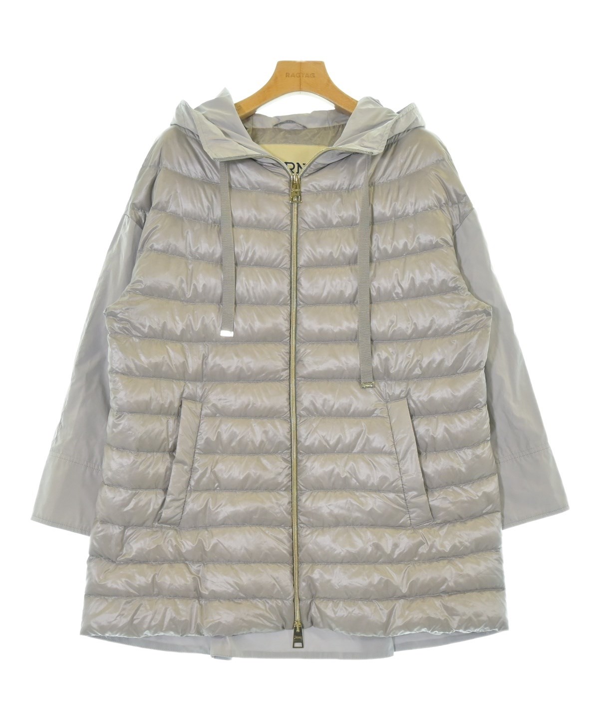 さ*ん様 新品定価148000円HERNOコート40 HERNO（ヘルノ）ダウンコート グレー サイズ:40(M位) レディース
