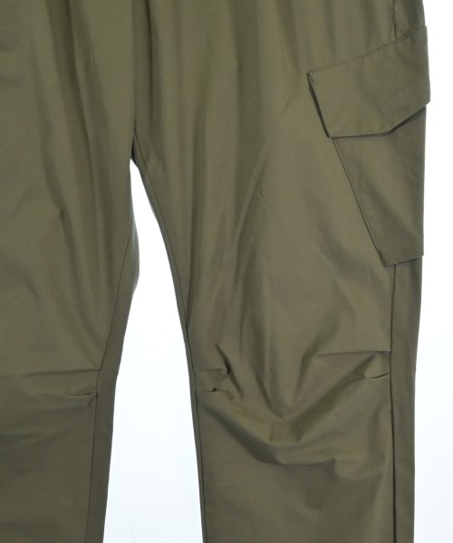 HERNO（ヘルノ）その他 カーキ サイズ:M メンズ/2200685697085
