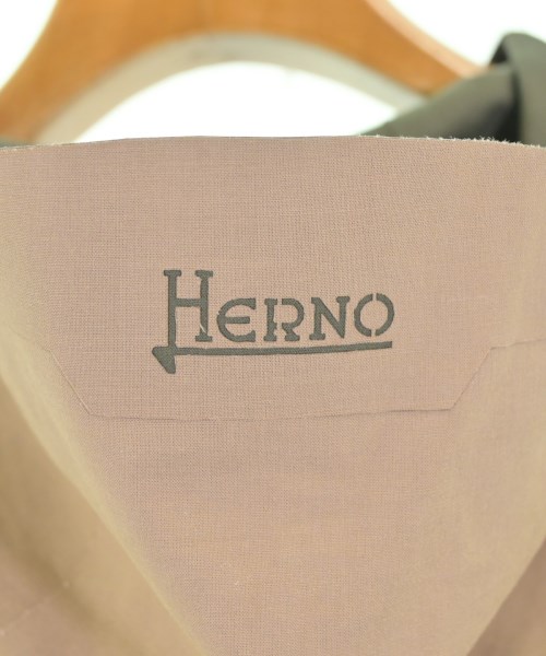 HERNO（ヘルノ）その他 カーキ サイズ:50(XL位) メンズ/2200691302058