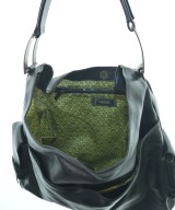 VERSACE（ヴェルサーチ）ショルダーバッグ 黒 サイズ:- レディース/2200633034627