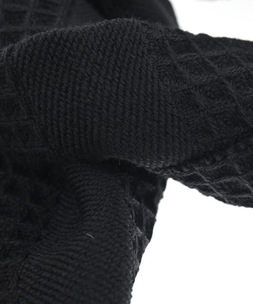 VERSACE（ヴェルサーチ）マフラー 黒 サイズ:- メンズ/2200631716112